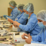 Шымкентте дәрі шығаратын зауыттар тәулік бойы істесе де, мәселе шешілмей отыр