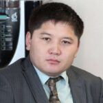 Журналист шенеуніктердің вакцина алу науқанын «ажалдың жарнамасына» теңеді