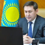 Шымкент қаласының әкімі Мұрат Әйтенов тұрғындармен онлайн кездесу өткізді