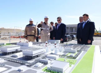 Бектенов Түркістан облысында салынып жатқан электр стансасының құрылысын тексерді